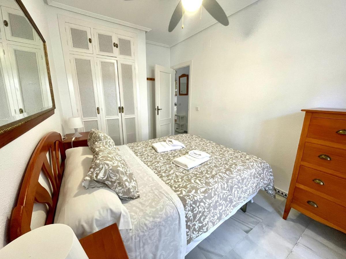 Ferienwohnung Apartamento Columela Pinar En Zona Tranquila Con Wifi Chiclana de la Frontera Exterior foto