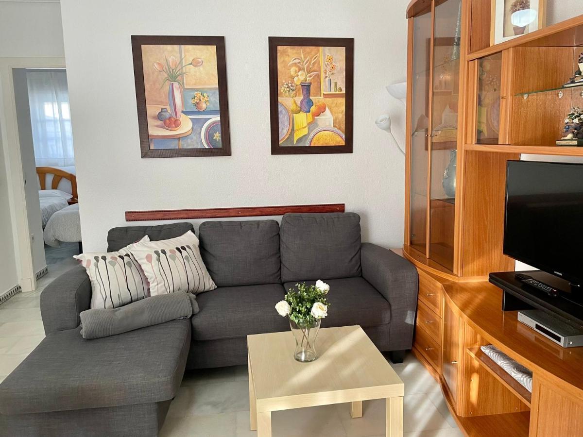 Ferienwohnung Apartamento Columela Pinar En Zona Tranquila Con Wifi Chiclana de la Frontera Exterior foto