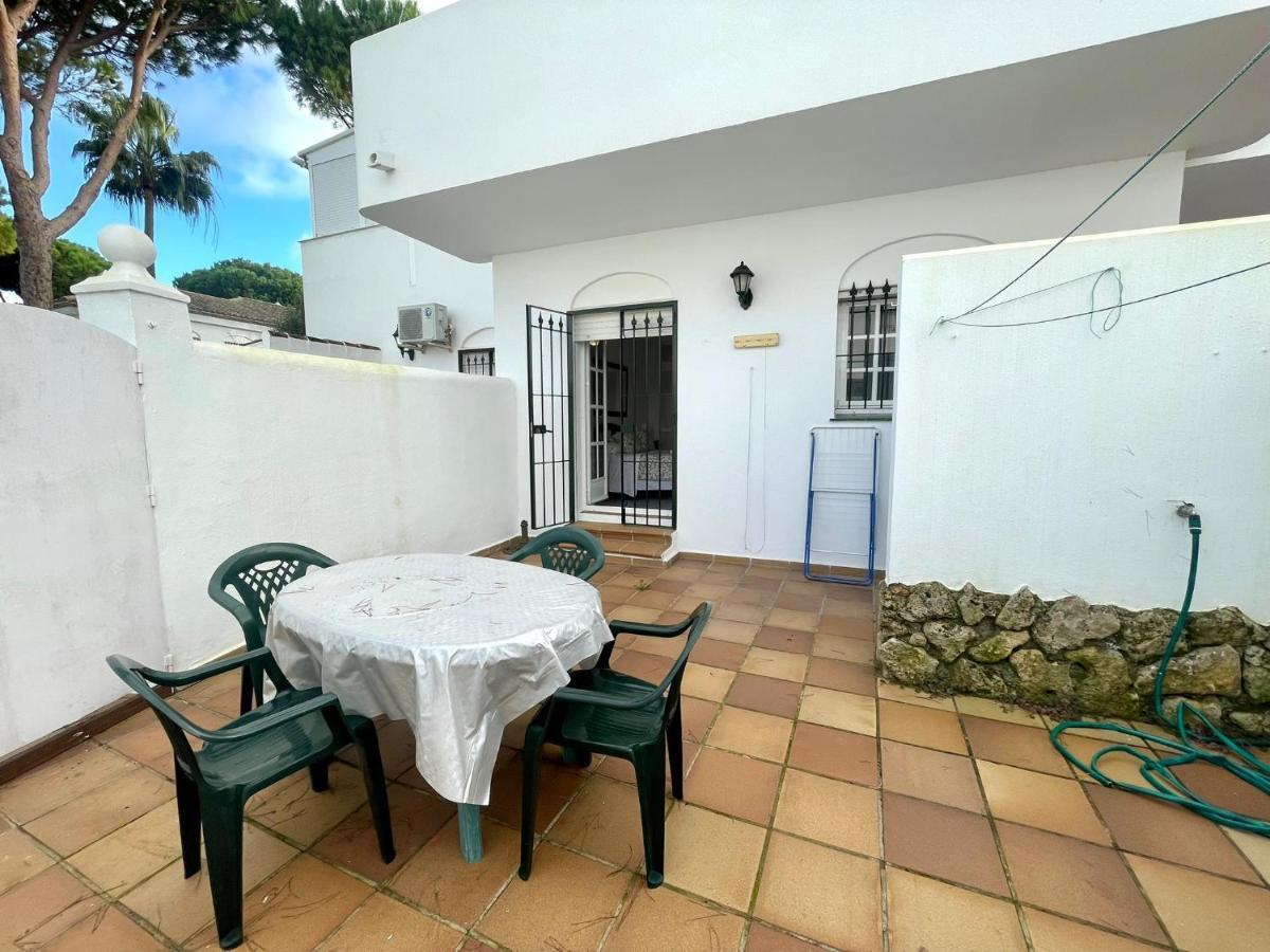 Ferienwohnung Apartamento Columela Pinar En Zona Tranquila Con Wifi Chiclana de la Frontera Exterior foto